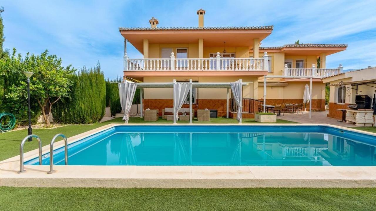 Villa De La Acacia Gojar Dış mekan fotoğraf