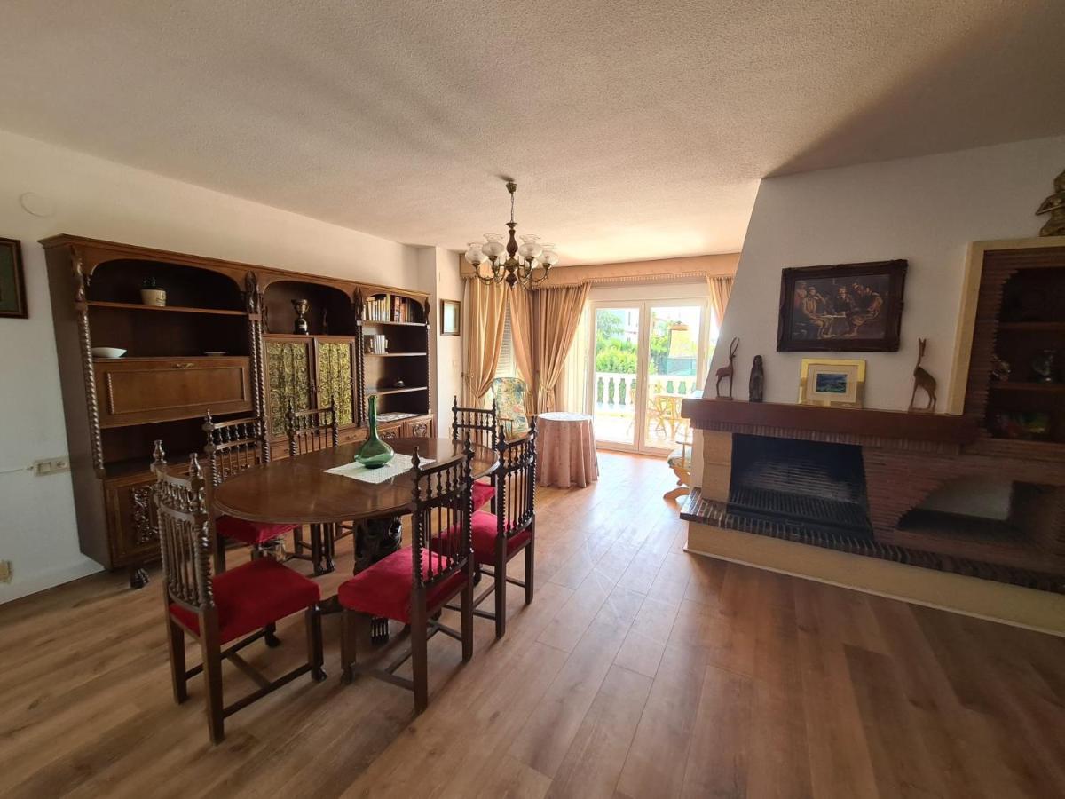 Villa De La Acacia Gojar Dış mekan fotoğraf