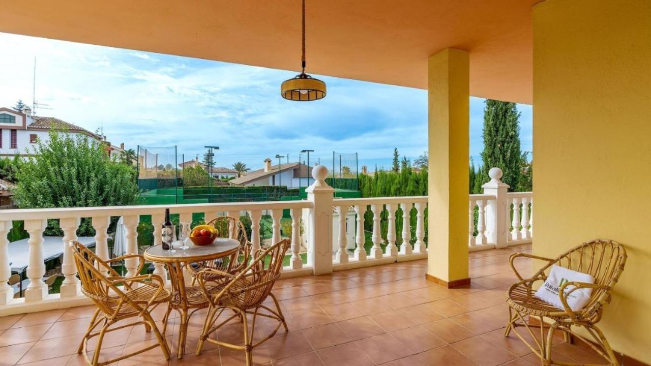 Villa De La Acacia Gojar Dış mekan fotoğraf