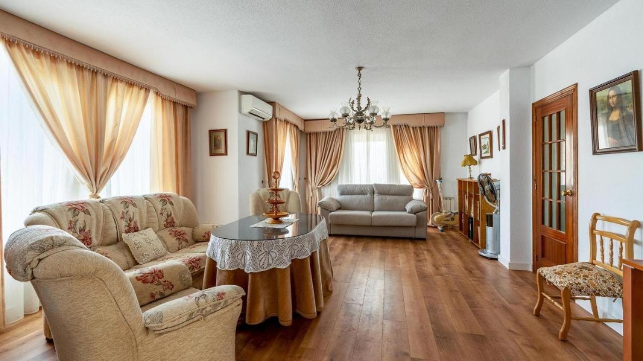 Villa De La Acacia Gojar Dış mekan fotoğraf