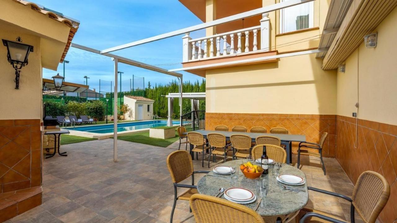 Villa De La Acacia Gojar Dış mekan fotoğraf
