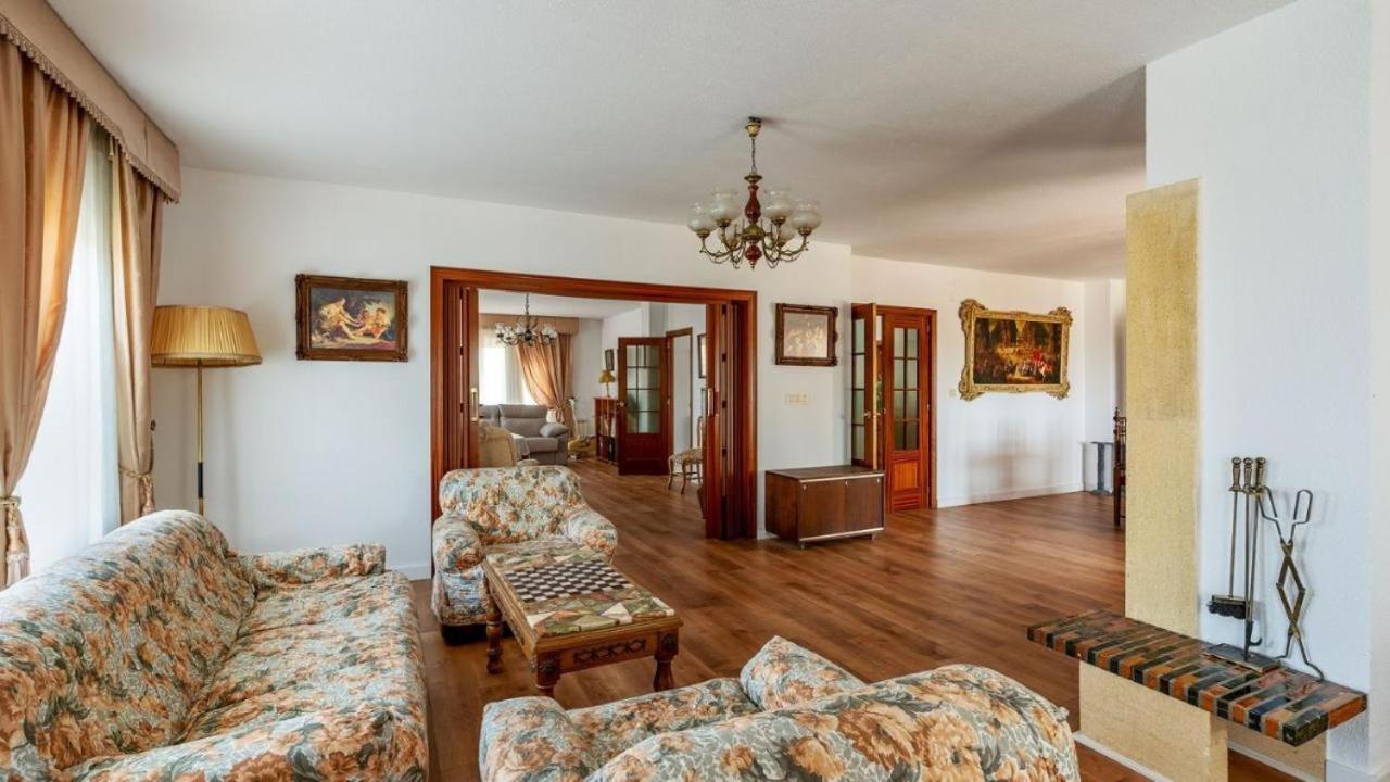 Villa De La Acacia Gojar Dış mekan fotoğraf