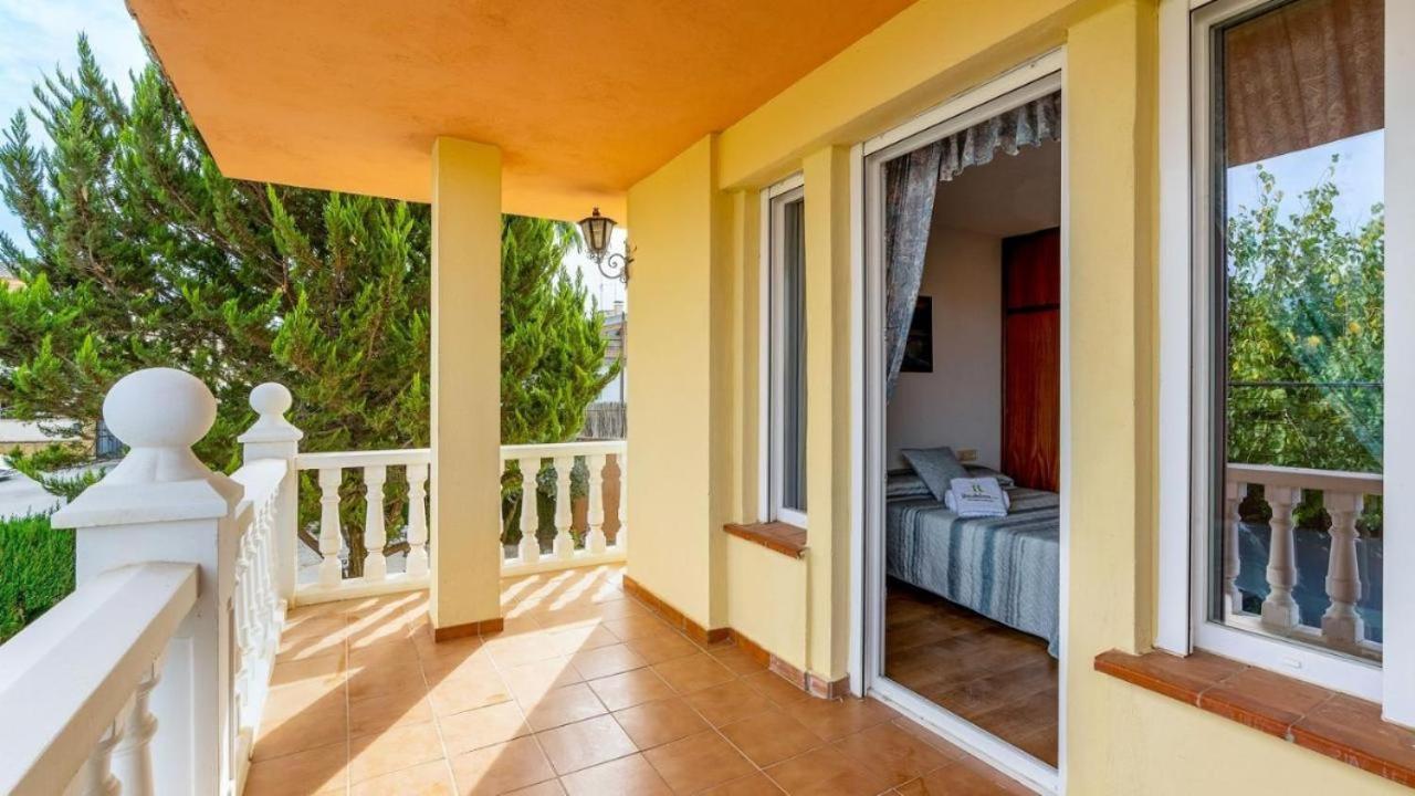 Villa De La Acacia Gojar Dış mekan fotoğraf